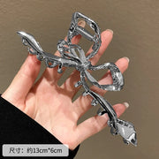 Trendy Gold Silver Black Metal Bowknote Giant Claw Clips for Women Thick Hair Accessories Geometric Big Shark Hairpin Headwear
