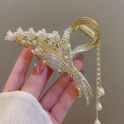 Elegant Butterfly/Flower Hair Claw Clips Gold Color Alloy Hairpins Ponytail Holder Pearls Pendant Headpieces for Women Girls